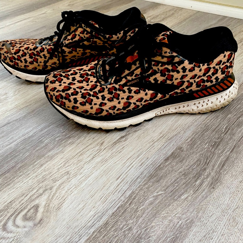 Gently used Brooks shoes. Gorgeous animal print. GTD  Xx great for walking